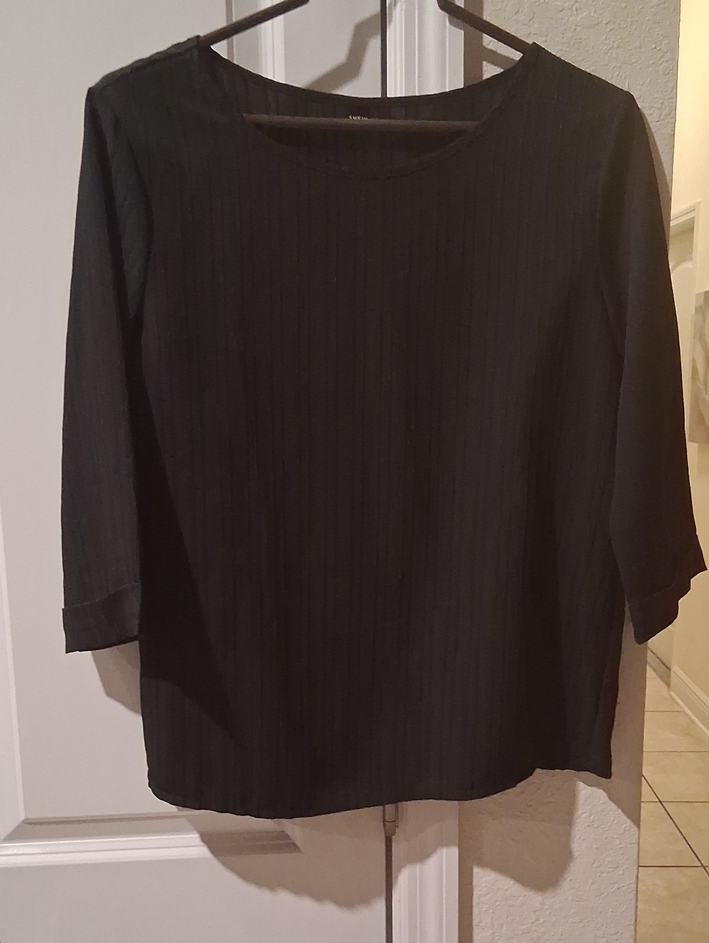 SHEIN Black Scoop Neck 3/4 Sleeve Blouse